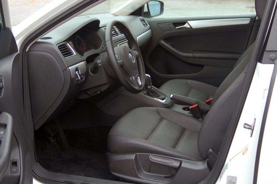  Volkswagen Jetta 2011 года  (фото 53 из 139)